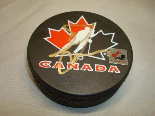 Steve Yzerman Aláírt Csapat Kanadai Jégkorong Dedikált PSA/DNS-COA-1C - Dedikált NHL Korong